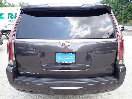 Dark Granite Metallic 2018 Cadillac Escalade ESV Luxury