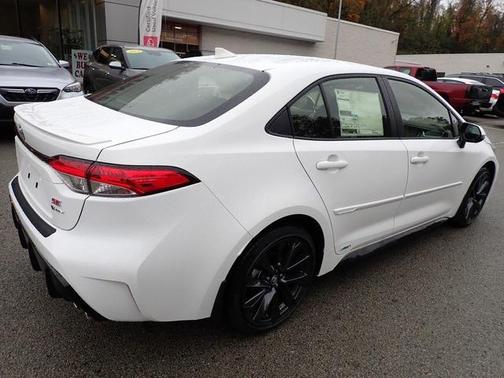 2026 Toyota Corolla Hybrid SE