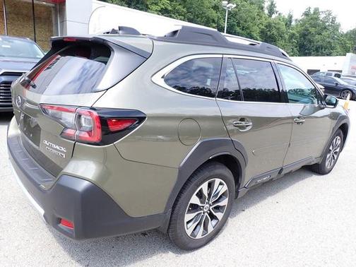 2023 Subaru Outback Touring XT