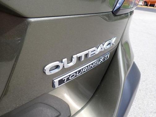 2023 Subaru Outback Touring XT