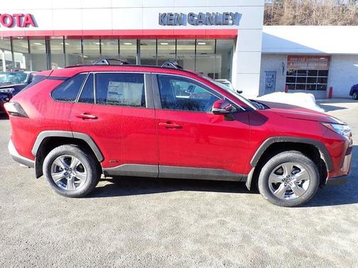 2025 Toyota RAV4 Hybrid XLE