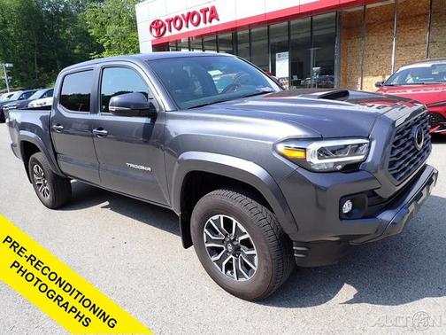 2023 Toyota Tacoma TRD Sport