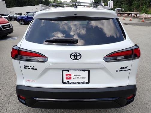 2025 Toyota Corolla Hybrid SE