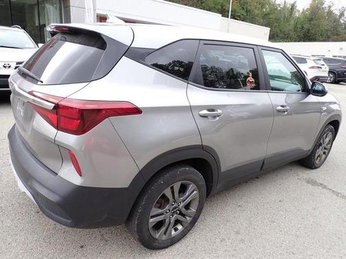 2023 Kia Seltos LX