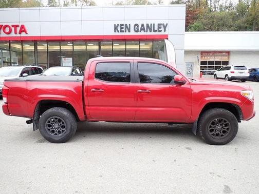 2016 Toyota Tacoma SR