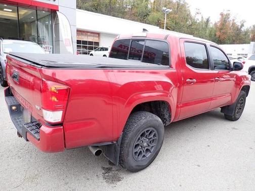 2016 Toyota Tacoma SR