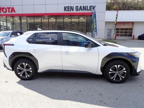 2024 Toyota bZ4X XLE