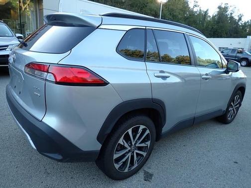 2022 Toyota Corolla Cross XLE