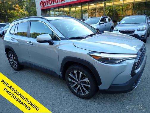 2022 Toyota Corolla Cross XLE