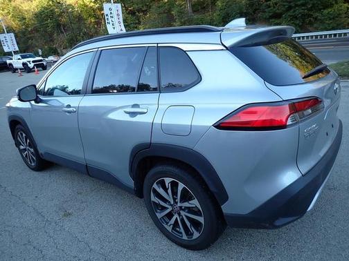 2022 Toyota Corolla Cross XLE