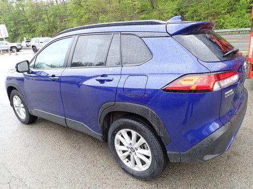 Blue Crush Metallic 2022 Toyota Corolla Cross LE
