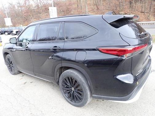 2023 Toyota Highlander XSE
