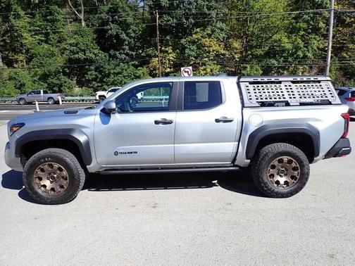 2025 Toyota Tacoma Hybrid Trailhunter