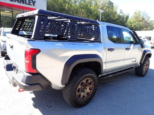 2025 Toyota Tacoma Hybrid Trailhunter