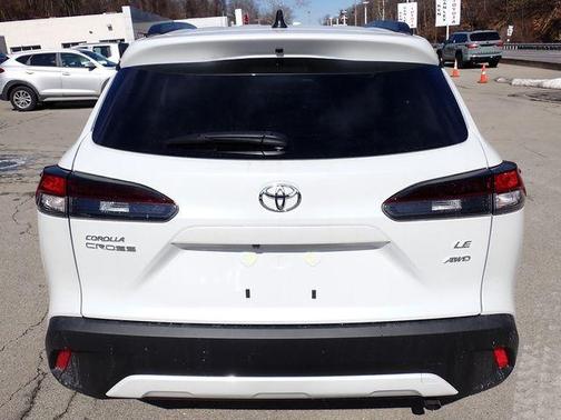 2026 Toyota Corolla Cross LE