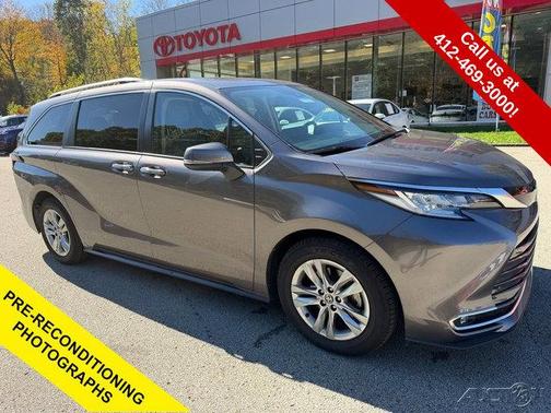 Predawn Gray Mica 2022 Toyota Sienna Limited