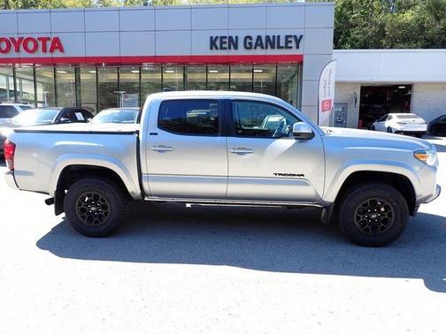2022 Toyota Tacoma SR5