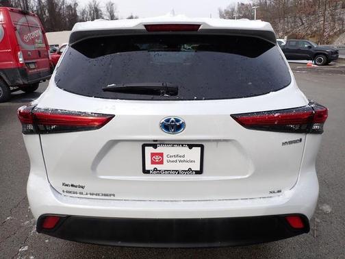 2023 Toyota Highlander Hybrid XLE