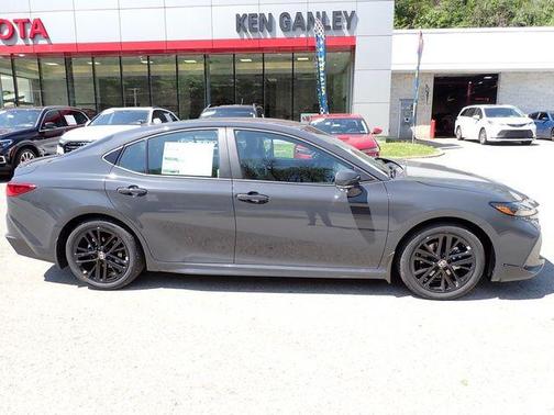 Underground 2026 Toyota Camry SE
