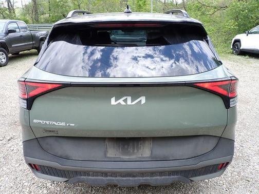 Jungle Green/Ebony Black Roof 2024 Kia Sportage S