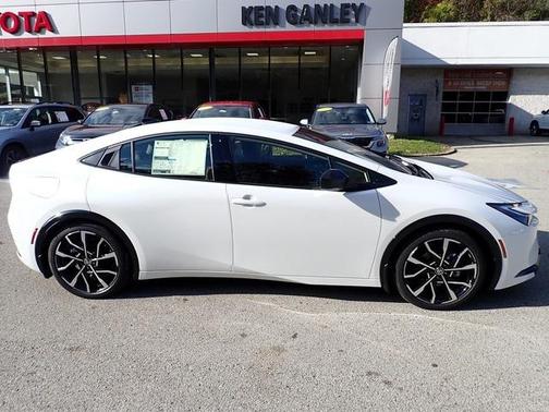 2026 Toyota Prius Plug-In Hybrid XSE