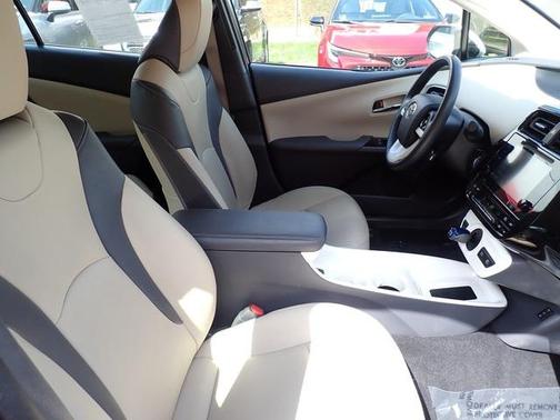 2016 Toyota Prius Four