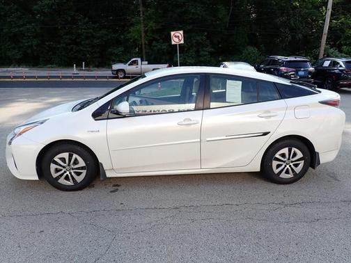 2016 Toyota Prius Four