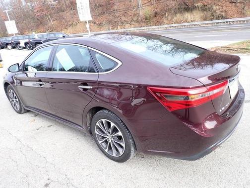 2018 Toyota Avalon XLE