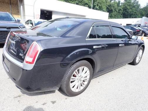 2013 Chrysler 300C Luxury Series