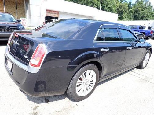 2013 Chrysler 300C Luxury Series
