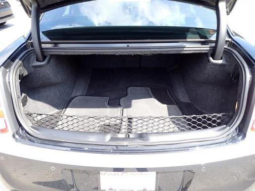2013 Chrysler 300C Luxury Series