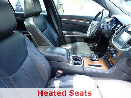 2013 Chrysler 300C Luxury Series