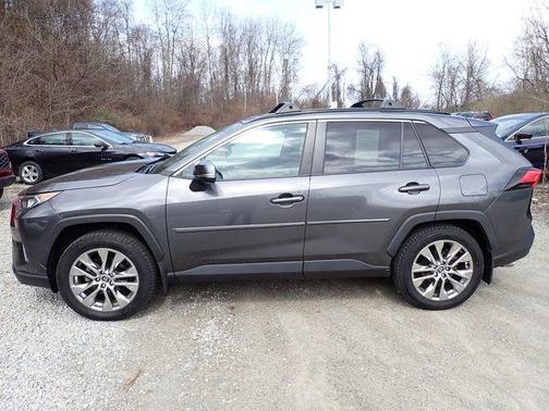 2020 Toyota RAV4 XLE Premium