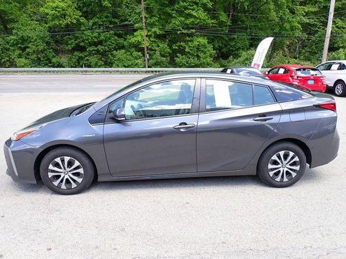 Magnetic Gray Metallic 2022 Toyota Prius LE