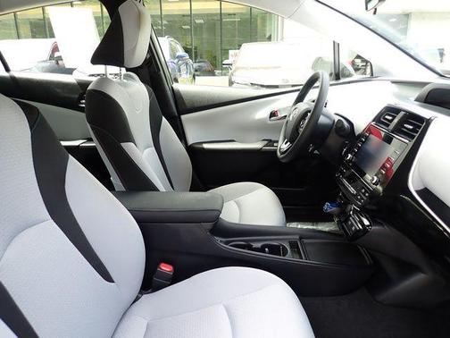 Magnetic Gray Metallic 2022 Toyota Prius LE