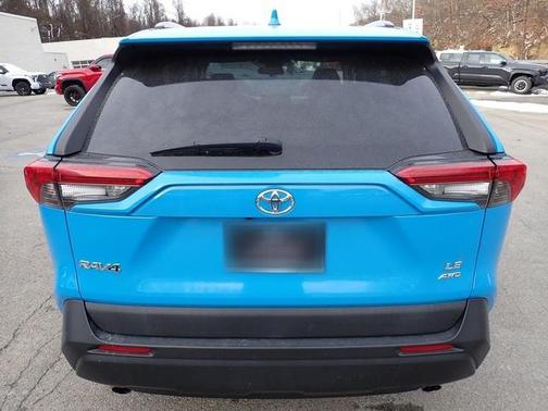 2019 Toyota RAV4 LE