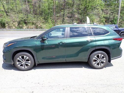 Cypress 2023 Toyota Highlander XLE