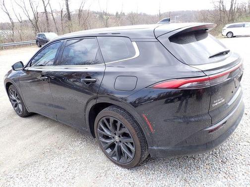 Black 2025 Toyota Crown Signia Limited