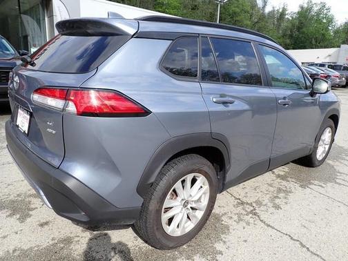 2022 Toyota Corolla Cross LE