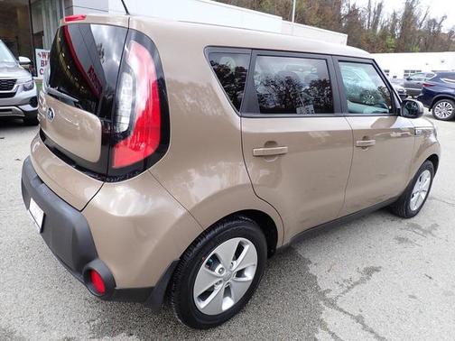 2016 Kia Soul Base
