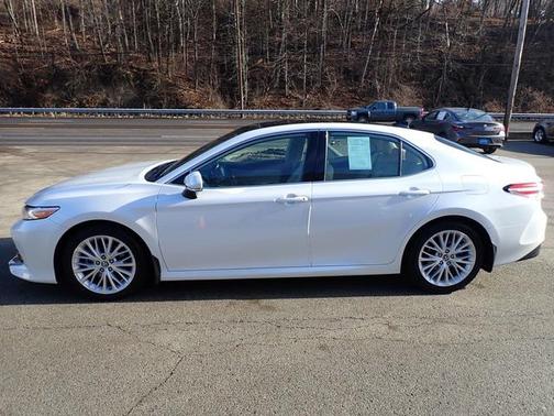 2019 Toyota Camry XLE