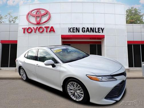 2019 Toyota Camry XLE