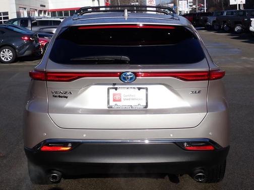 2023 Toyota Venza XLE