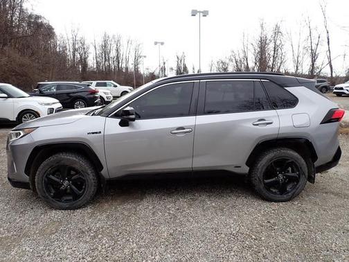 2019 Toyota RAV4 Hybrid SE