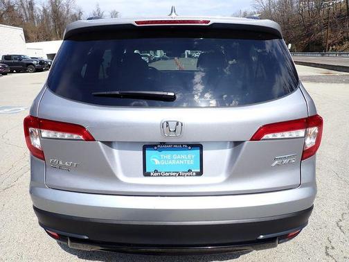 Lunar Silver Metallic 2022 Honda Pilot AWD Special Edition