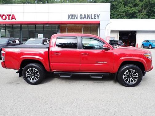 2022 Toyota Tacoma TRD Sport