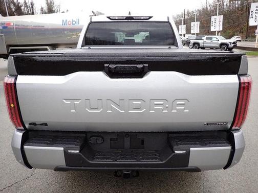 2025 Toyota Tundra Hybrid Platinum