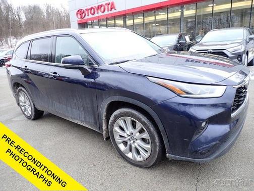 2022 Toyota Highlander Limited