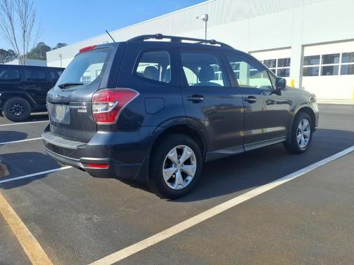 2015 Subaru Forester 2.5i