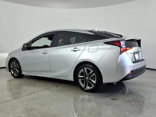 2022 Toyota Prius XLE